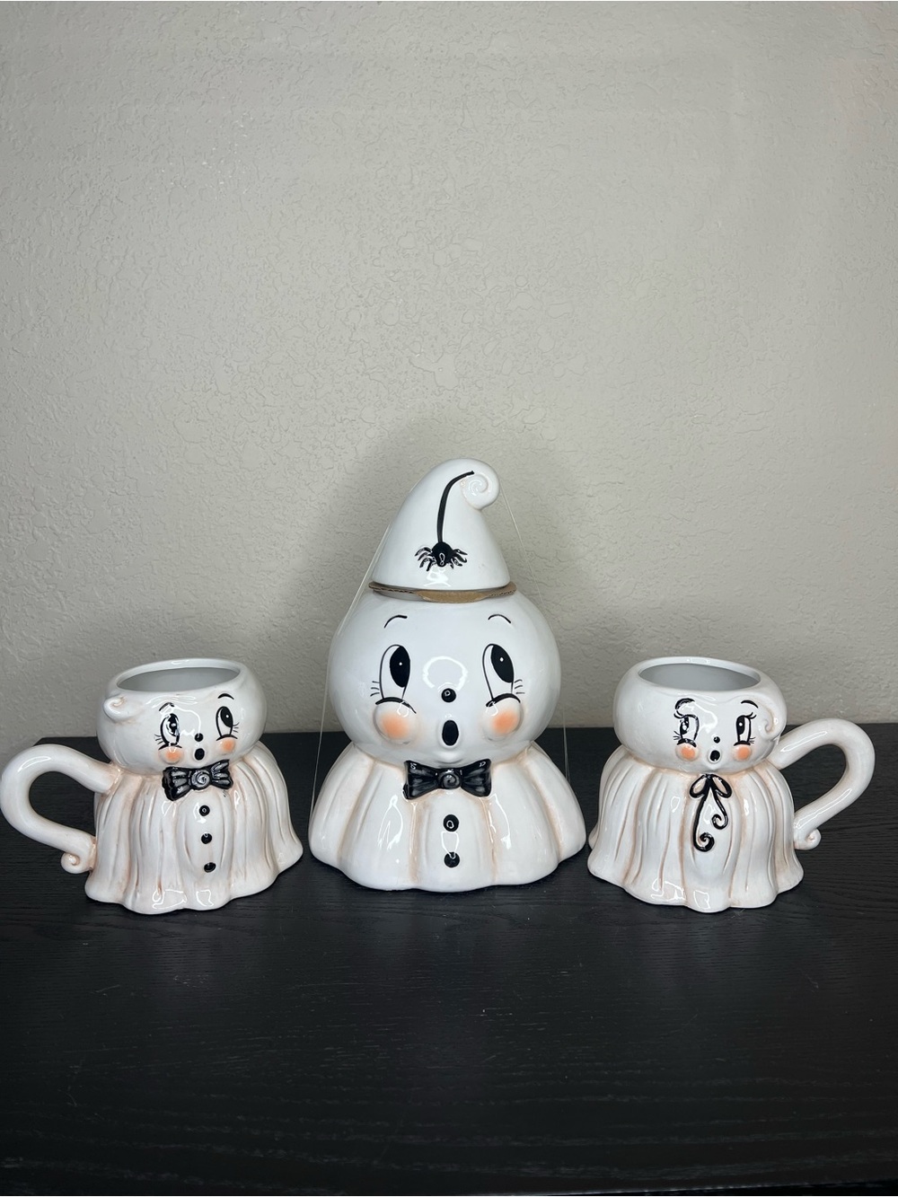 NEW Johanna Parker Halloween Ceramic Ghost Set - Mugs & Treat Jar